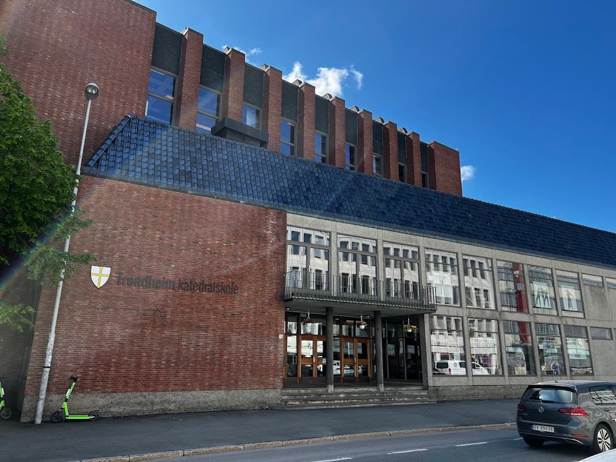Foto av Trondheim katedralskole
