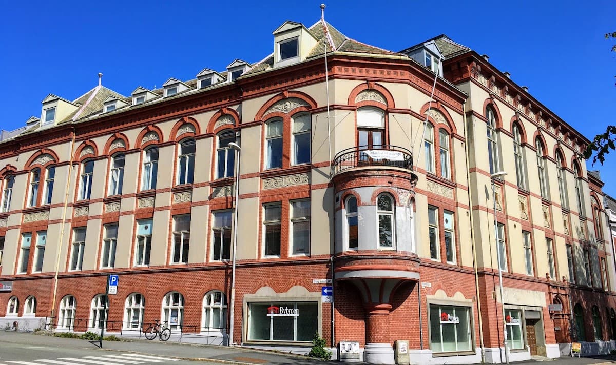 Foto av Bybroen videregående skole AS