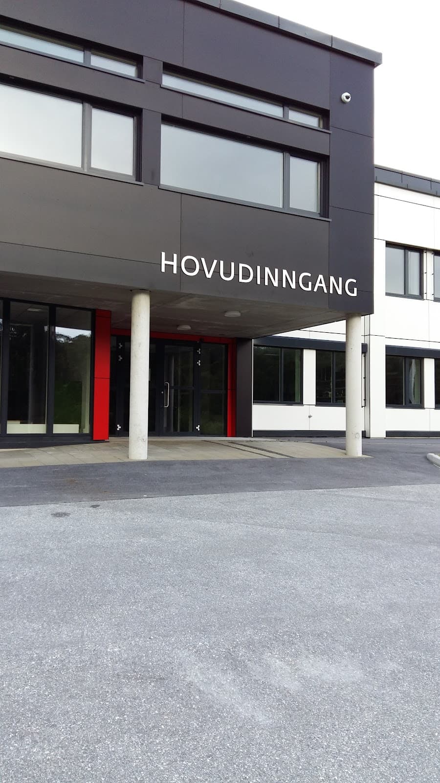 Foto av Haram vidaregåande skule