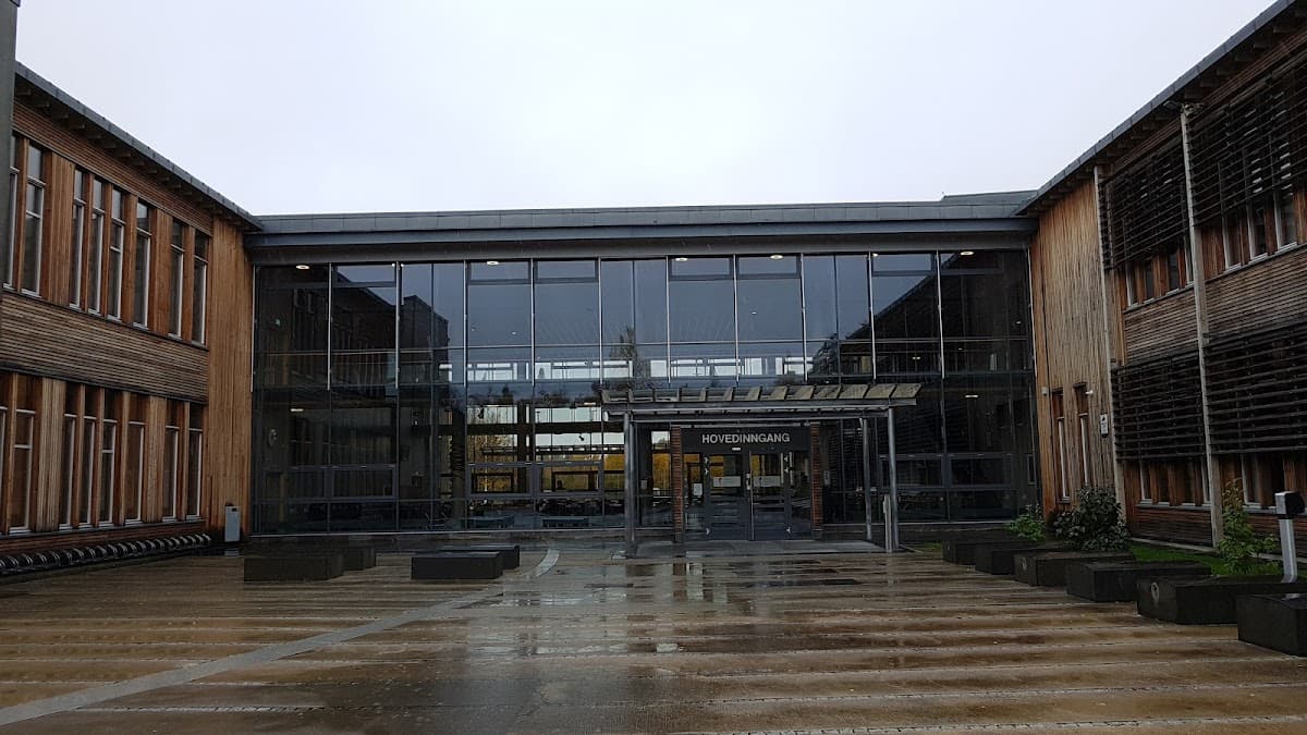 Foto av Nadderud videregående skole