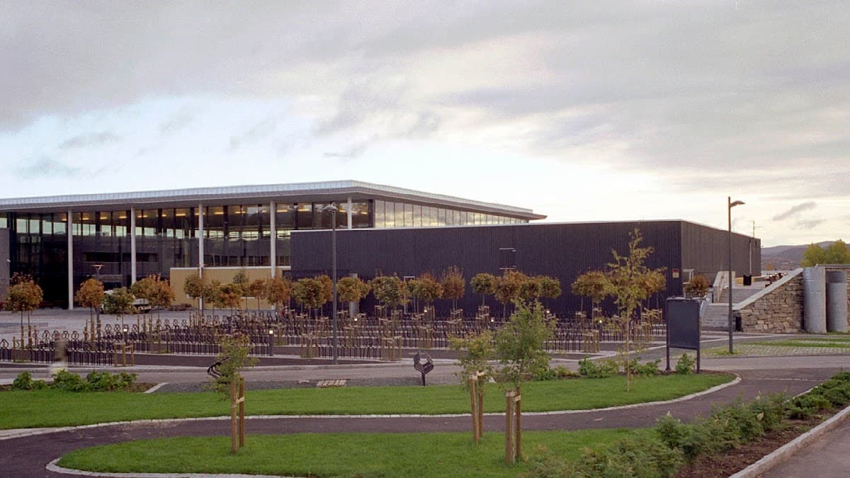 Foto av Byåsen videregående skole
