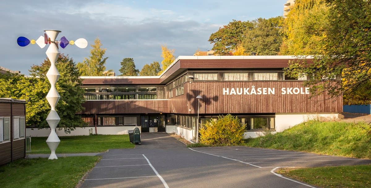 Foto av Haukåsen skole