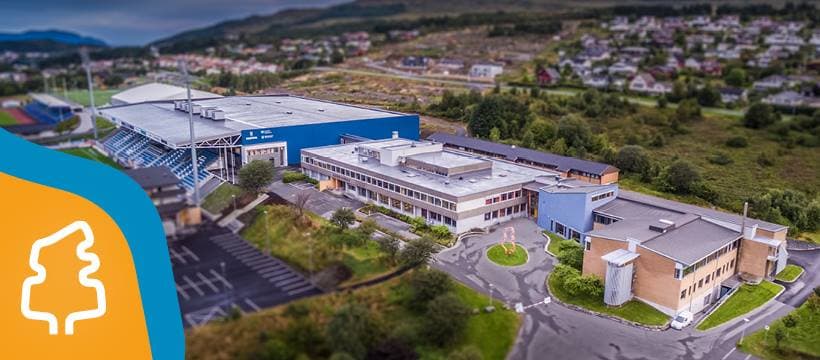Foto av Ulstein vidaregåande skule