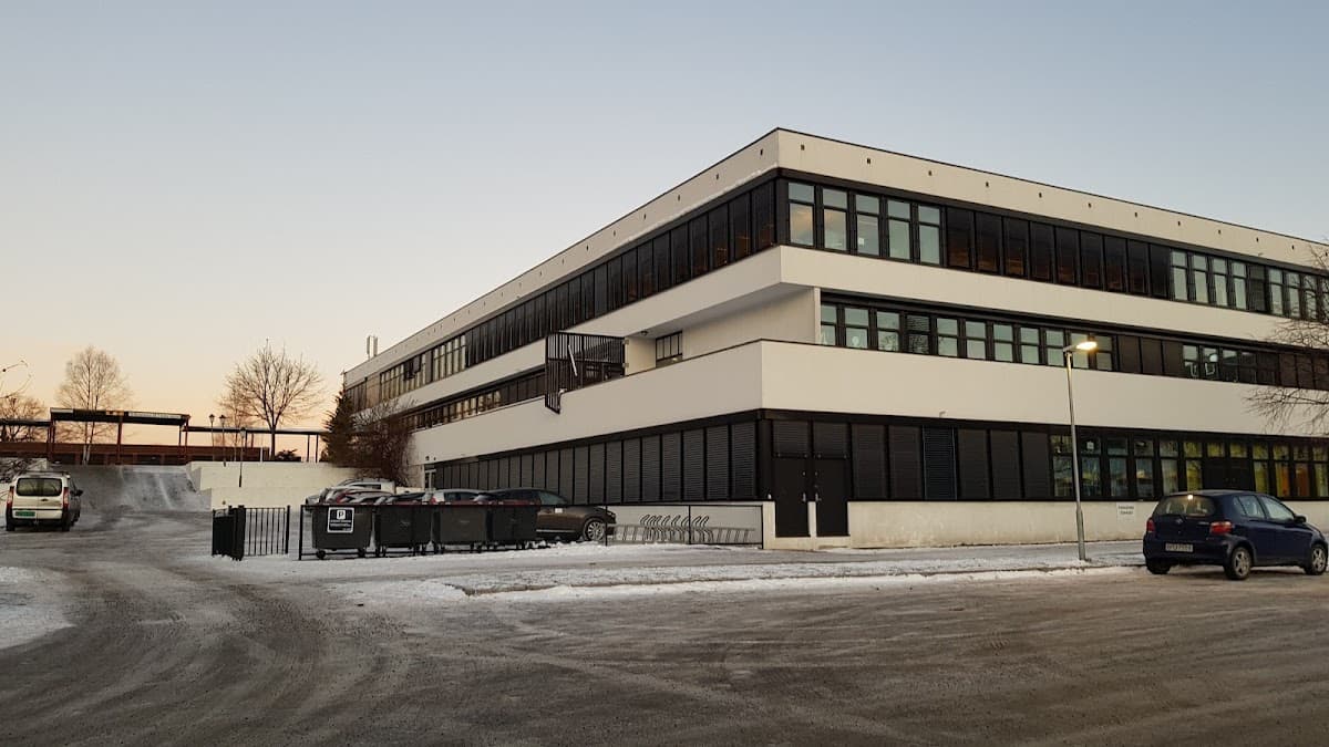 Foto av Hellerud videregående skole