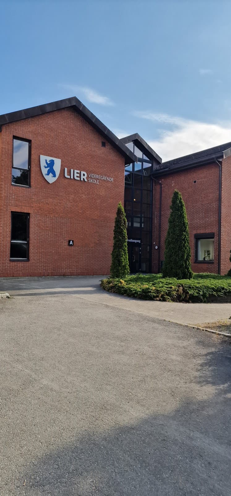 Foto av Lier videregående skole
