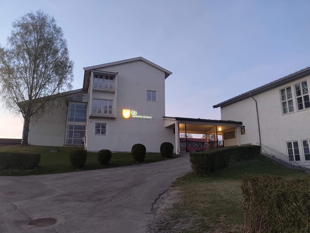 Foto av Bø vidaregåande skule