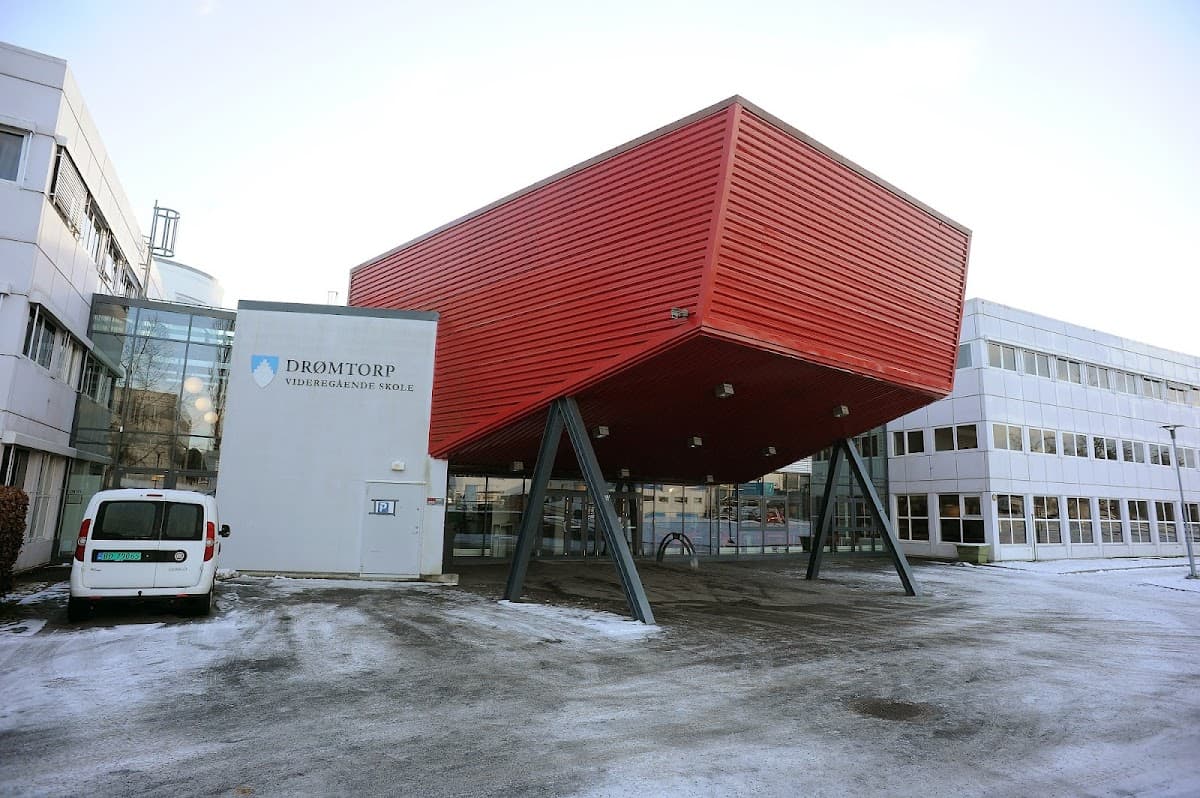 Foto av Ski videregående skole