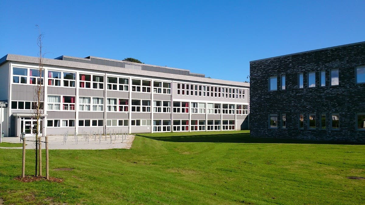 Foto av Mandal videregående skole