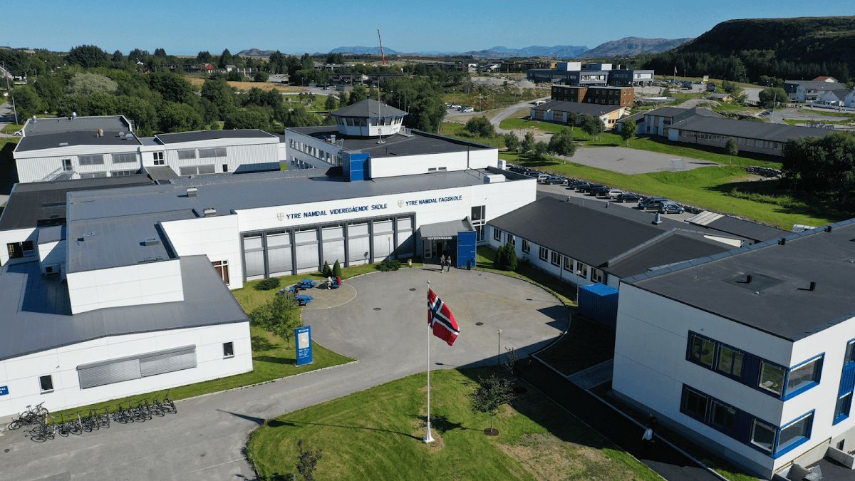 Foto av Ytre Namdal videregående skole