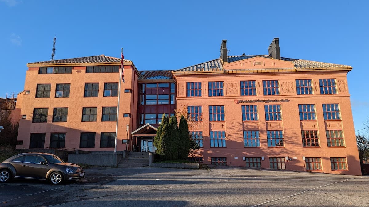 Foto av Arendal videregående skole avd Barbu