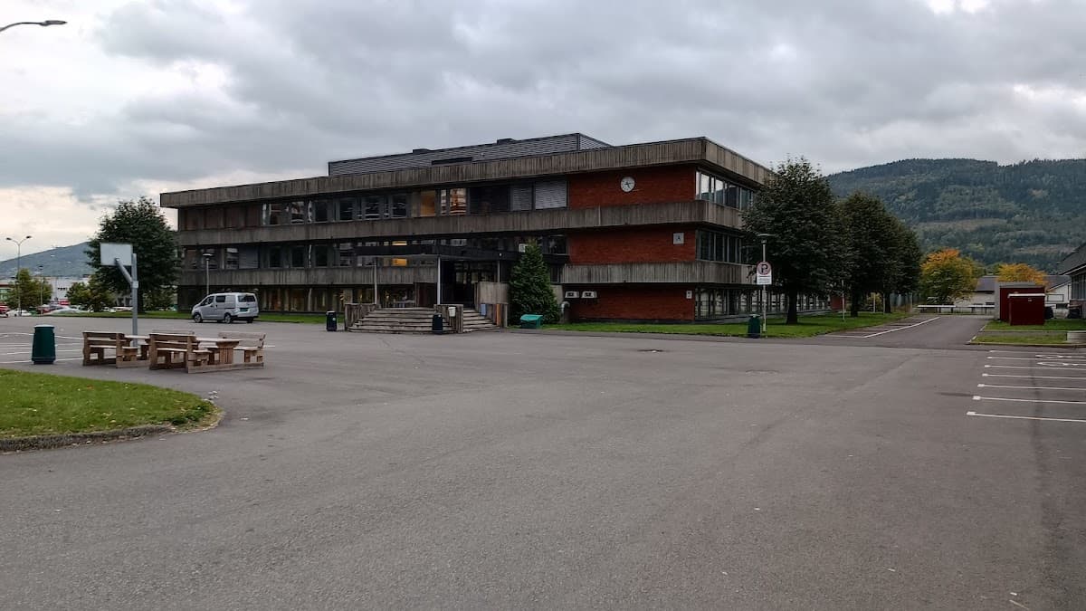 Foto av Åssiden videregående skole