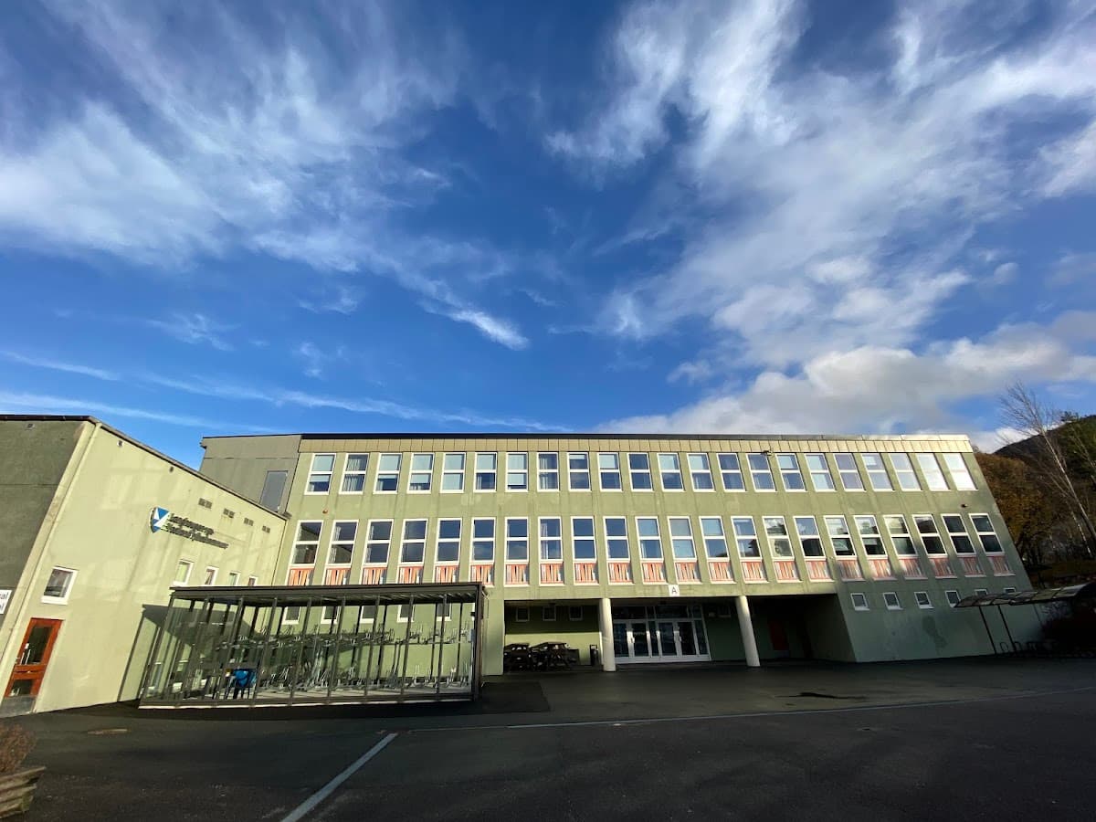 Foto av Langhaugen videregående skole